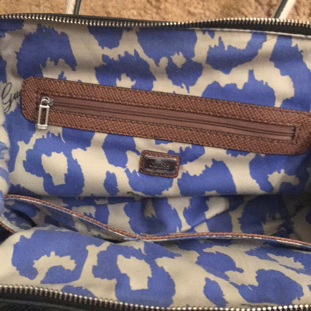 Guess handbag - Picture 2 of 3